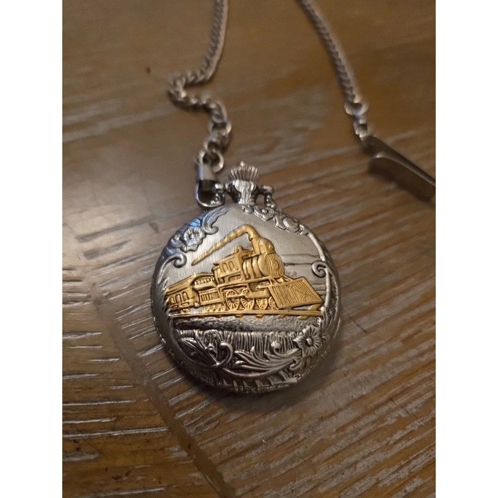 Vintage Steam Engine Train Quartz Pocket Watch Silver Gold Tone with Chain‎